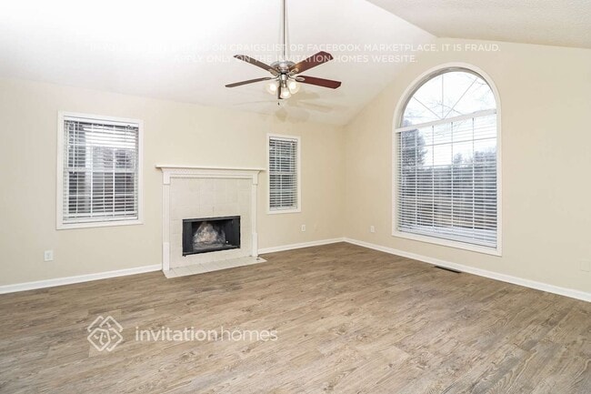 Building Photo - 1718 Independence Dr