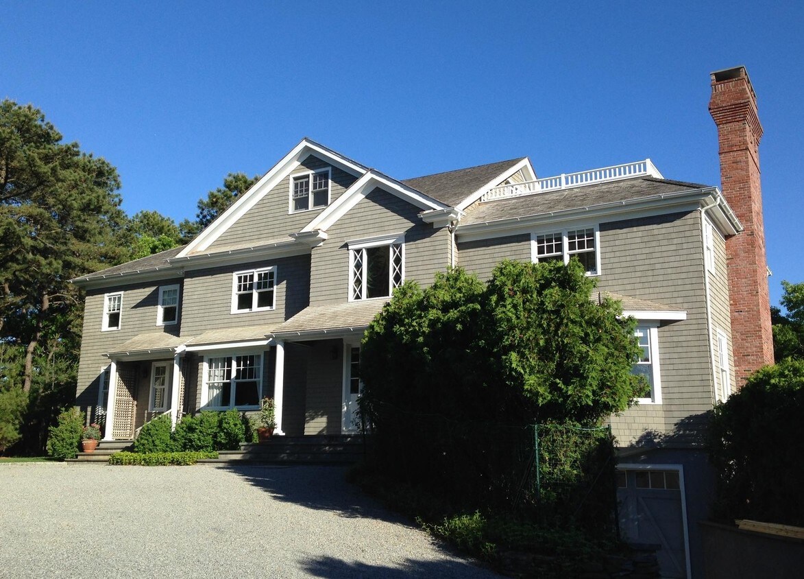 Foto principal - 262 Roses Grove Rd