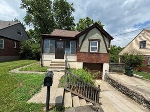 Building Photo - 3330 Van Zandt Dr
