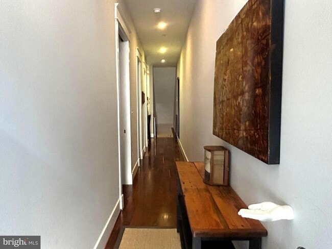 Foto del edificio - 941 M St NW