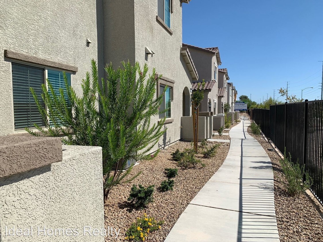 Building Photo - 3 br, 2.5 bath Apartment - 785 Clouded Valley