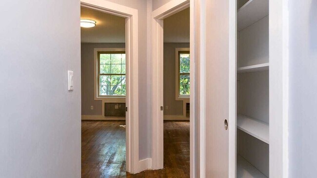 Building Photo - 778 MacDonough St