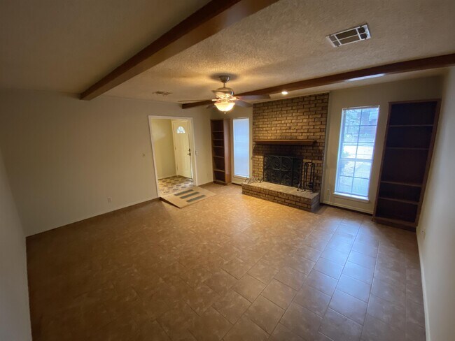 Building Photo - 3421 Bryn Mawr Cir