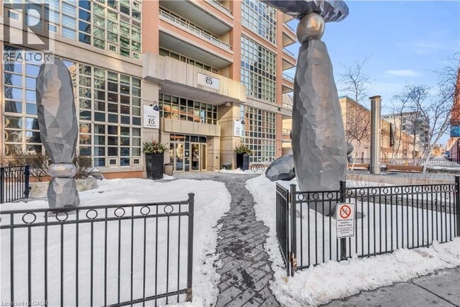 Photo du bâtiment - 85 E Liberty St