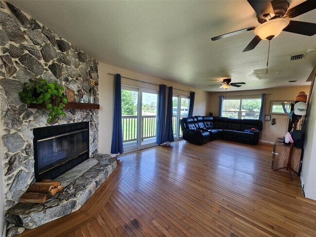 Foto del edificio - 373 Hile Ln