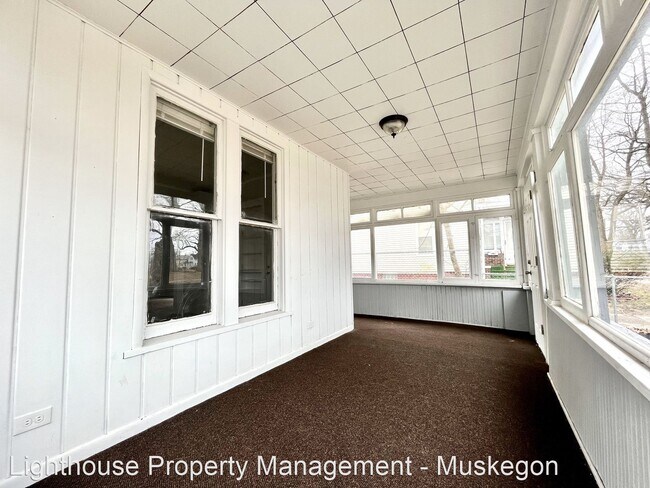 Foto del edificio - 3 br, 1 bath House - 1432 Leahy St