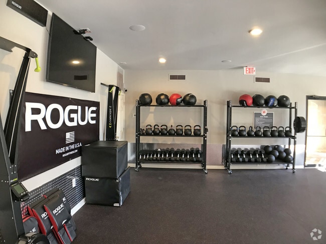 Interior Photo - Rosemont Berkeley Lake