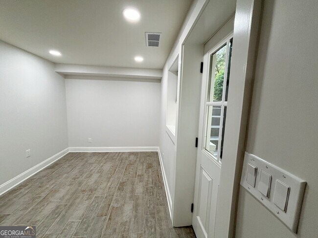 Foto del edificio - 785 Weatherly Ln NW