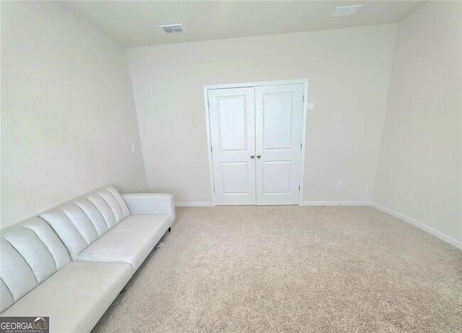 Foto del edificio - 327 Vly Oak Dr