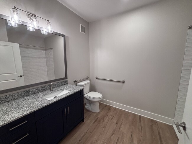 Interior Photo - The Crest at Oakwood
