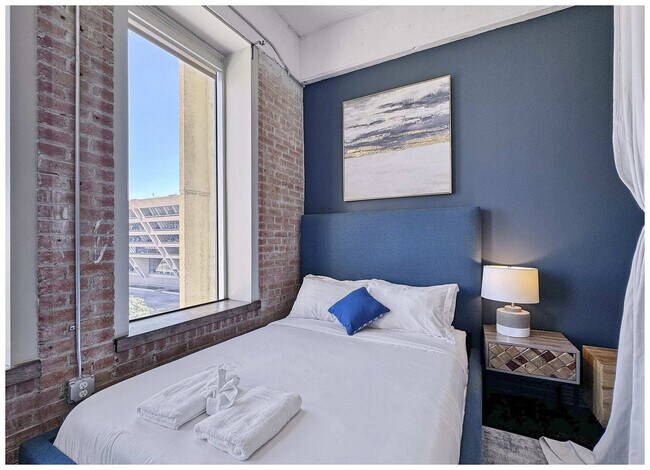 Foto del edificio - 555 Evergreen St