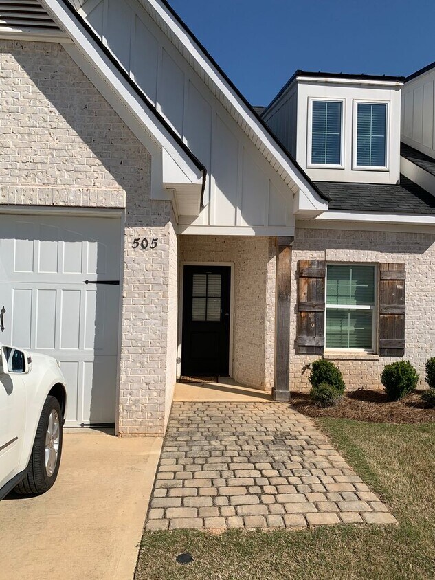 Primary Photo - One Level Condo in North Auburn