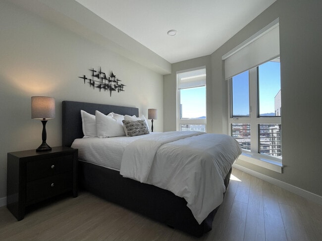 Foto del edificio - 401 Cypress Ave