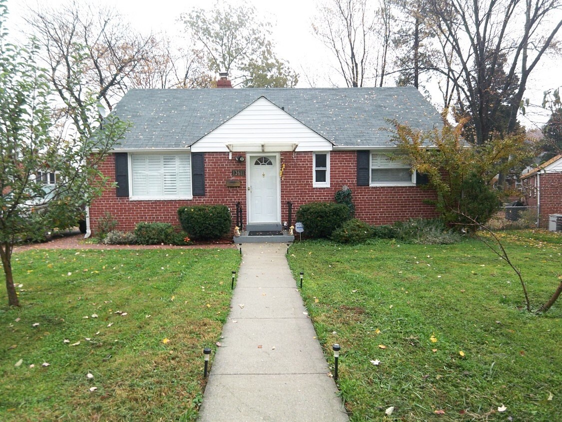 Foto principal - 12611 Denley Rd