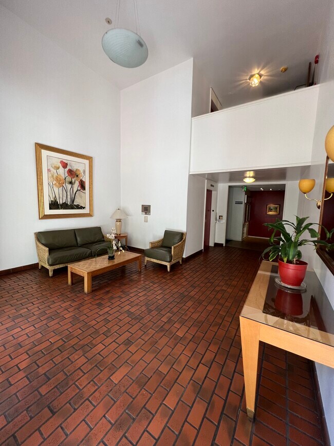 Foto del edificio - 4295 Via Arbolada