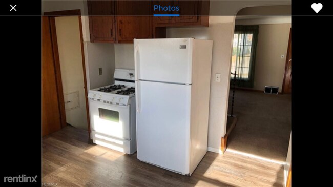 Foto del edificio - 3 br, 1 bath House - 14412 Krems Ave