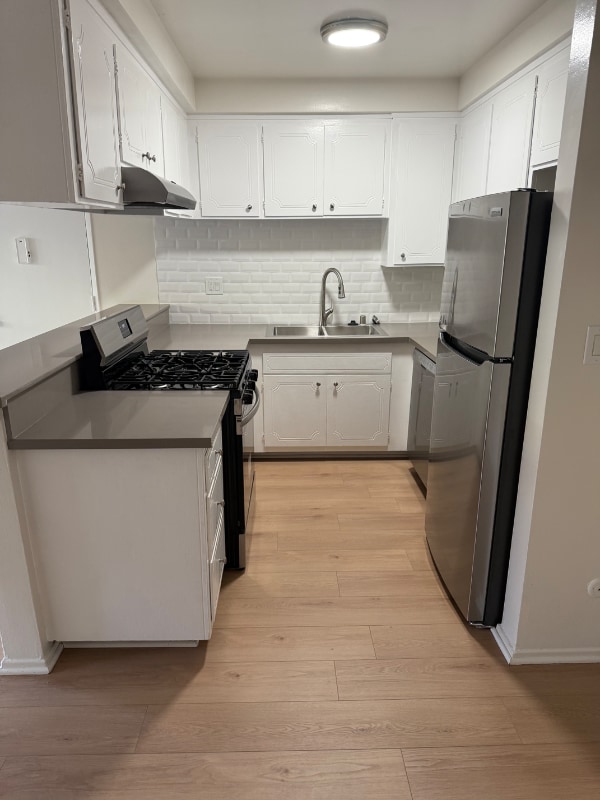 Building Photo - 711 Westmount Dr