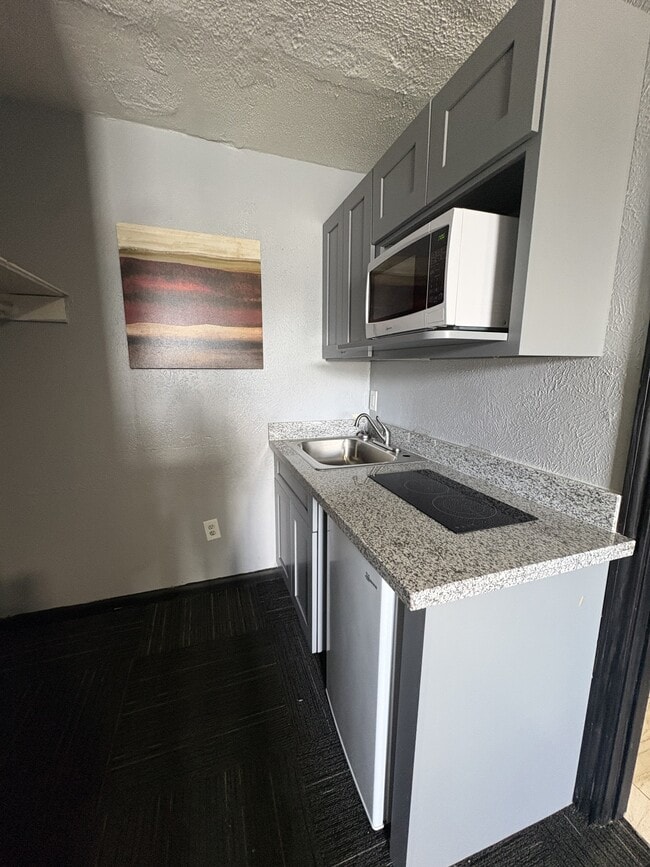 Photo - 711 Pasadena Fwy Apartment