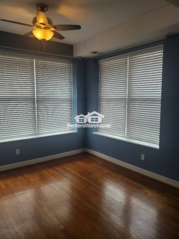 Foto del edificio - 5625 Pershing Ave