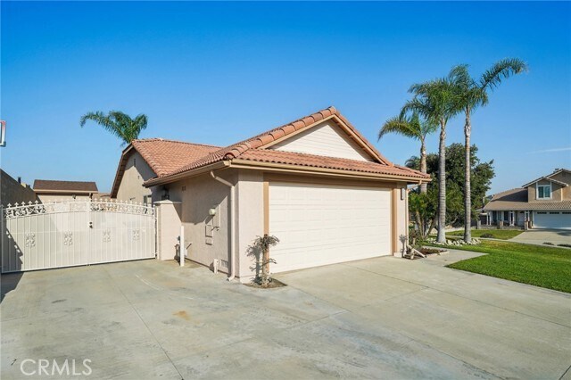 Primary Photo - 3333 N Daisy Dr