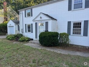 Building Photo - 161 Hunnewell St