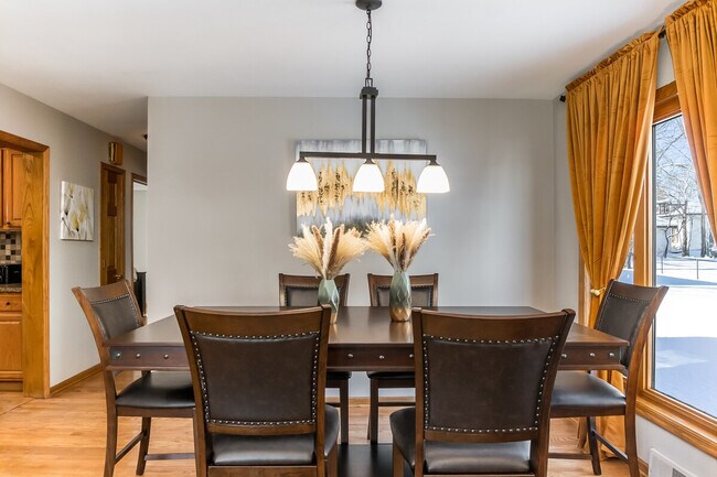 Foto del edificio - 336 N Walnut St