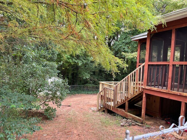 Foto del edificio - Lovely 3 Bedroom Ranch Home in Raleigh!