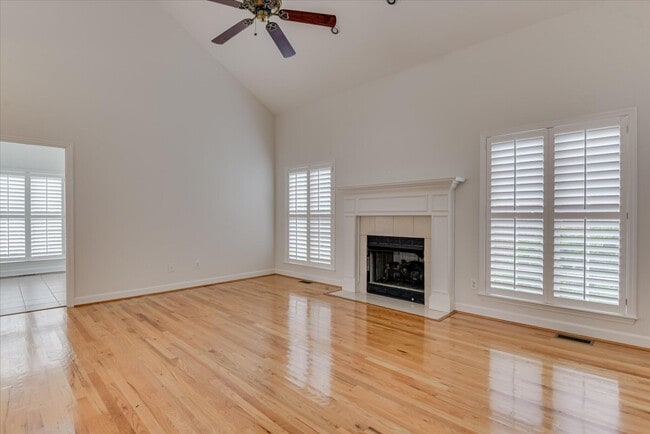 Building Photo - 9 Juniper Loop