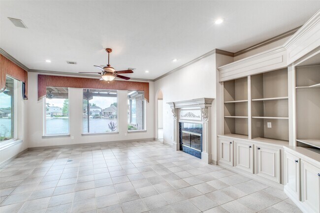 Foto del edificio - 13661 Lakeside Pl Dr