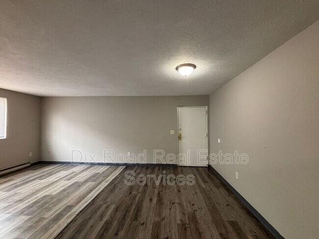 Foto del edificio - 430 Bellbrook Ave