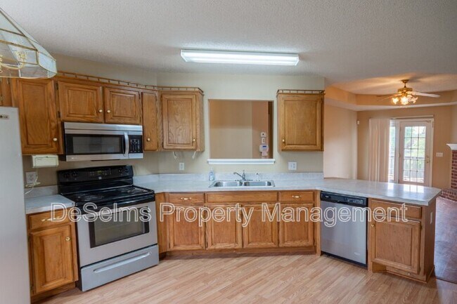 Foto del edificio - 1009 Norwood Ct