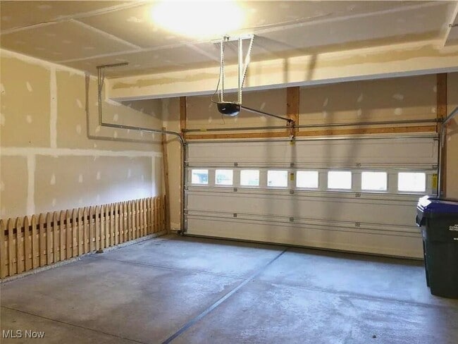 Building Photo - 5055 Lake Forest Dr