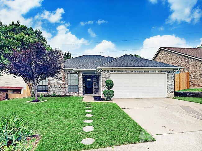 Foto del edificio - 6623 Mountain Cedar Ln