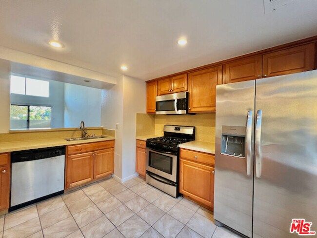 Foto del edificio - 3712 Evans St W