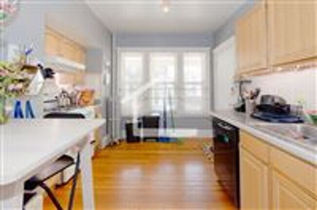 Building Photo - 72 Quint Ave #1A Boston MA 02134
