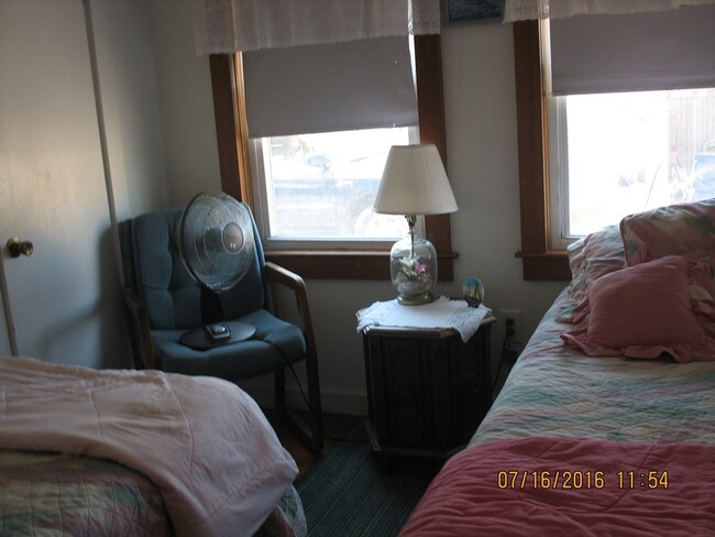 Foto del edificio - 36-12 12th Rd