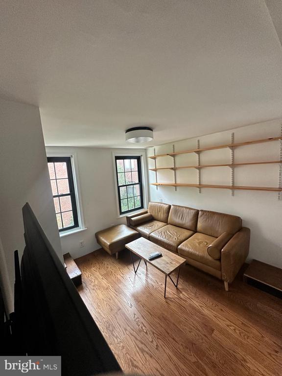 Foto principal - 410 S Alder St