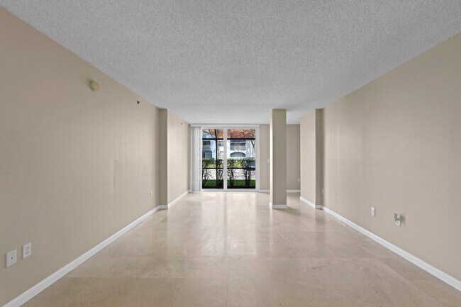 Building Photo - 3133 Clint Moore Rd