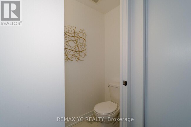 Building Photo - 851 Sheppard Ave W