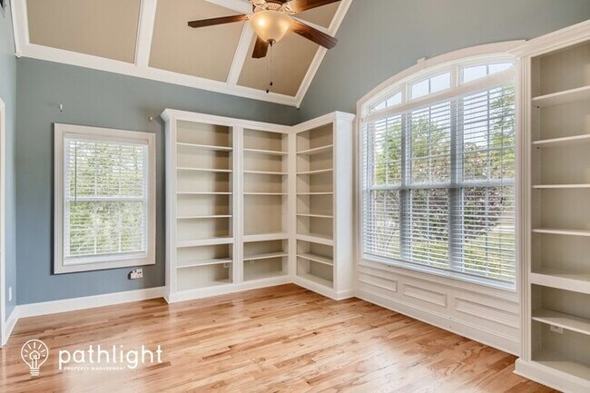 Building Photo - 50 Cambridge Dr, Covington, GA, 30014