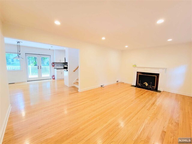 Building Photo - 22 Sunset Terrace