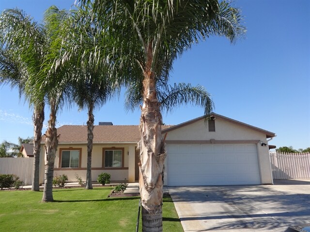 Primary Photo - 910 Fox Tree Ct