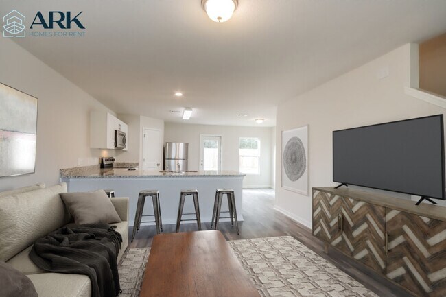 Building Photo - 15754 Del Norte Dr