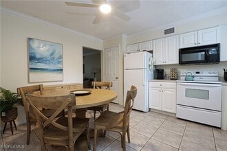 Building Photo - 940 3rd St S