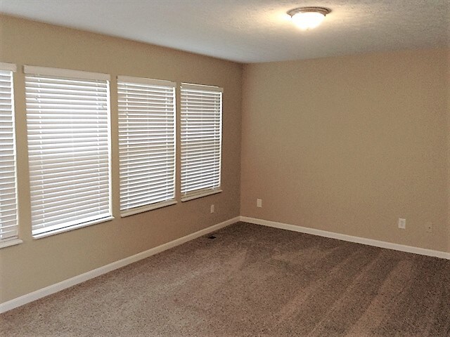 Foto del edificio - 755 Elm Tree Drive