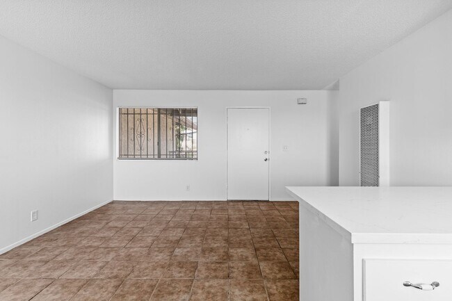 Foto del edificio - 402 S Bonnie Brae St