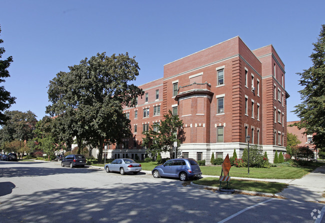 Building Photo - St Nicholas Apartments