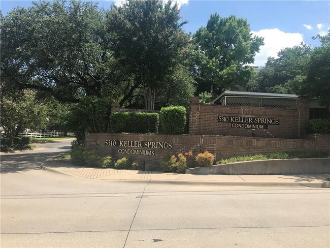 Foto del edificio - 5310 Keller Springs Rd