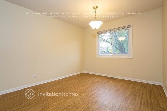 Building Photo - 5924 Allemong Dr