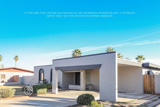 Building Photo - 3039 E Dahlia Dr